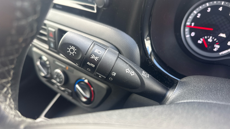 Hyundai i10 1.0 MPi SE Connect 5dr Petrol Hatchback